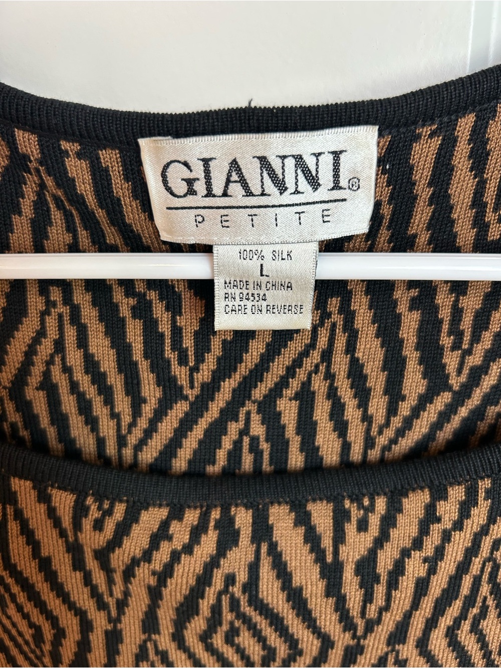 Vintage 90s Gianni Petite 100% Silk Knit Top - Picture 3 of 4